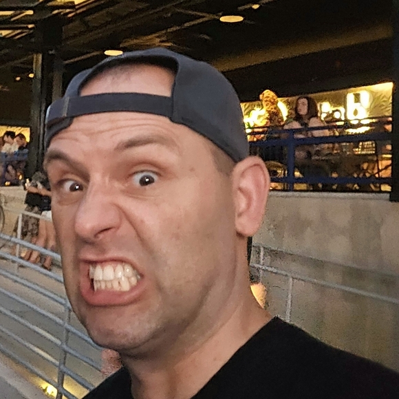 Meet your Posher, Jaryn - Picture 1 of 3